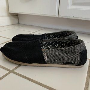 Toms Black & Gray Mustache Classic Shoes